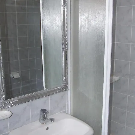 达尔马提亚别墅酒店 公寓 扎达尔