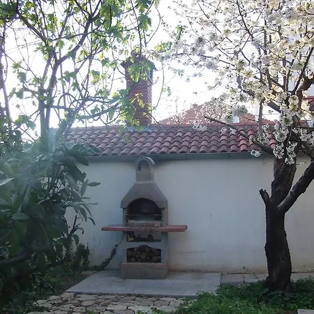 达尔马提亚别墅酒店 公寓 *