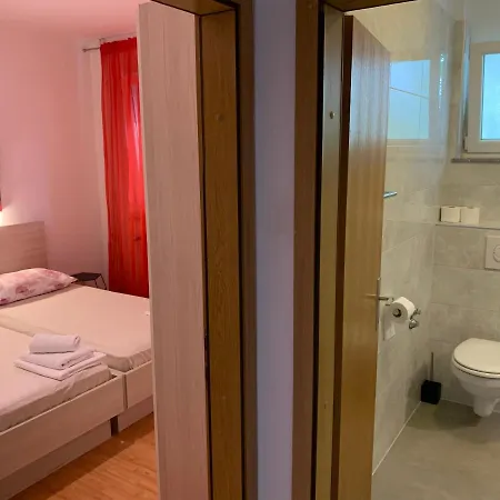 Апартаменти Dalmatia Задар