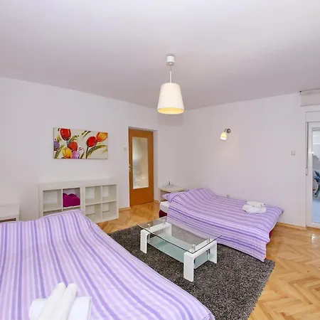 Апартаменти Dalmatia